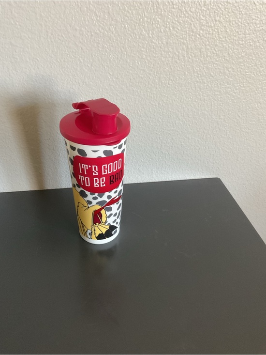 Tupperware Other - Tupperware Red-Lid Graphic Travel Tumbler with Black & White Print